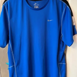 Nike Tshirt