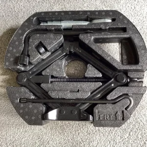 MG5 Estate EV New Space Saver Tyre and Jack - Kit. - Image 6