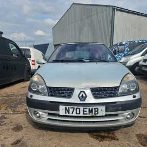 RENAULT CLIO 1.6 PETROL AUTOMATIC ULEZ COMPLIANT LOW MILEAGE - Image 2