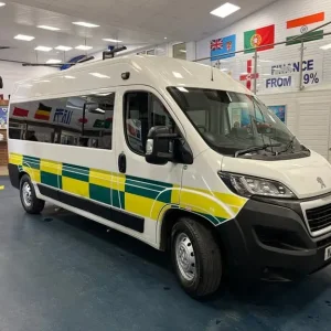 2020 Peugeot Boxer 435 2.0HDI BLUE 130PS L3H2 3.5TON LWB MEDIUM ROOF DISABLED ACCESS MINIBUS PANE... - Image 2