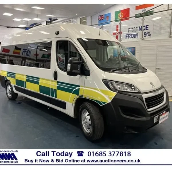 2020 Peugeot Boxer 435 2.0HDI BLUE 130PS L3H2 3.5TON LWB MEDIUM ROOF DISABLED ACCESS MINIBUS PANE...