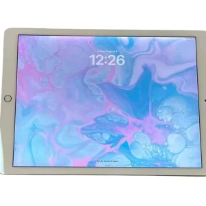 Apple iPad Pro 2nd Gen. 64GB, Wi-Fi, 12.9 in - Silver - Image 4