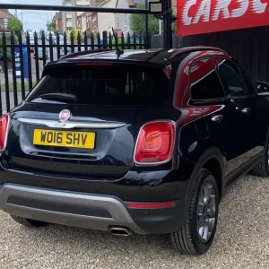 2016 Fiat 500X 1.6 MultiJetII Cross Euro 6 (s/s) 5dr HATCHBACK Diesel Manual - Image 3