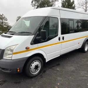 Minibus Hire london - Image 2
