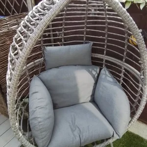 Egg chair