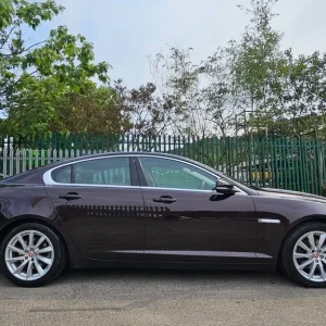 2014 Jaguar XF 2.2d [200] Premium Luxury 4dr Auto Diesel - Image 6