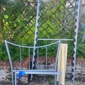Single metal bed frame