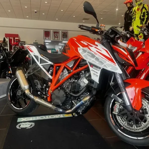 KTM 1290 1290 Superduke R Loaded with extars