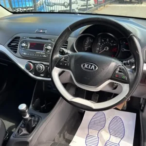 2013 Kia Picanto 1.0 2 Hatchback 5dr Petrol Manual Euro 5 (68 bhp) Hatchback Petrol Manual - Image 2