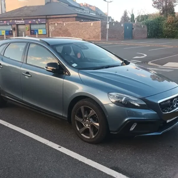 Volvo, V40, Hatchback, 2013, Manual, 1984 (cc), 5 doors