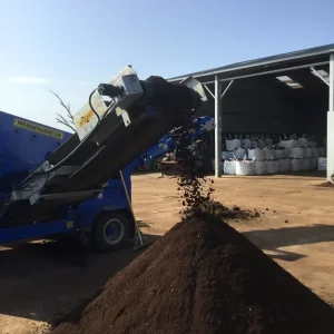 Topsoil-Dry- screened to 10 mm - Image 3