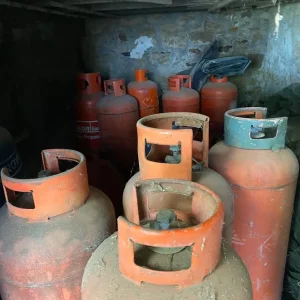 Gas bottles empty - Image 2