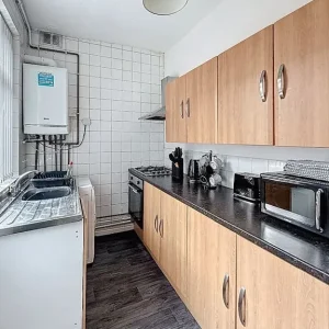 3 bedroom house in Spencer Road, Stoke-on-Trent, Staffordshire, ST4 2BE - Image 5
