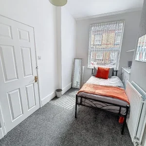 3 bedroom house in Spencer Road, Stoke-on-Trent, Staffordshire, ST4 2BE - Image 8