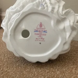 Royal Doulton ornament - Image 3