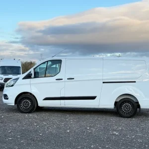 2021 Ford Transit Custom 2.0 300 EcoBlue Trend Panel Van 5dr Diesel Manual L2 H1 Euro 6 (s/s) (10... - Image 5