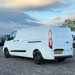 2021 Ford Transit Custom 2.0 300 EcoBlue Trend Panel Van 5dr Diesel Manual L2 H1 Euro 6 (s/s) (10... - Image 6