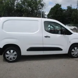 2021 Peugeot Partner 1000 1.5 Bluehdi 100 Professional Van Small Van Diesel Manual - Image 3