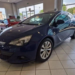 2015 Vauxhall Astra GTC 1.4T SRi Euro 5 (s/s) 3dr HATCHBACK Petrol Manual - Image 3