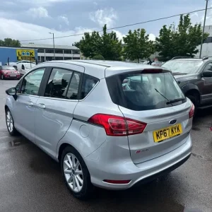 2017 Ford B-MAX TITANIUM NAVIGATOR MPV Petrol Manual - Image 4
