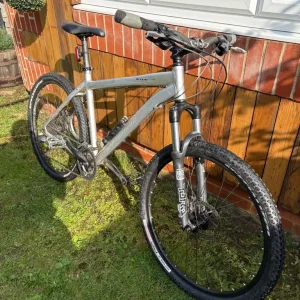 Specialized mountain bike - Image 5