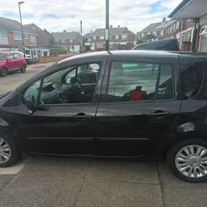GRAND MODUS, Hatchback, 2011, Manual, 1461 (cc), 5 doors - Image 7