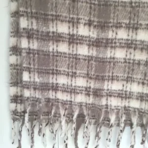 New Look lovely Warm Scarf New with Tags Brown and Cream 72 inch Long with Tassels - Image 2