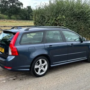 2011 Volvo V50 2.0 R-Design Estate 5dr Petrol Manual Euro 4 (145 ps) Estate Petrol Manual - Image 6
