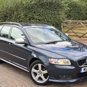 2011 Volvo V50 2.0 R-Design Estate 5dr Petrol Manual Euro 4 (145 ps) Estate Petrol Manual - Image 7