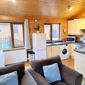 3 Bedroom Ski Lodge at Mullacott Park - Image 2