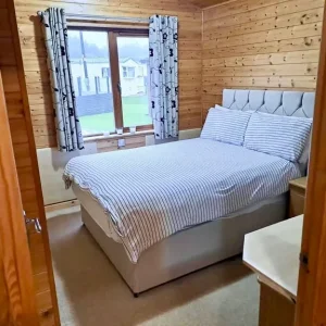 3 Bedroom Ski Lodge at Mullacott Park - Image 3