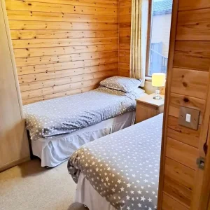 3 Bedroom Ski Lodge at Mullacott Park - Image 8