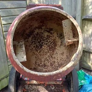 Belle Mini 140 cement mixer spares or repair.