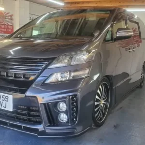 Toyota vellfire body style 2.4 auto 7 seater fresh japanese import 2009 - Image 3