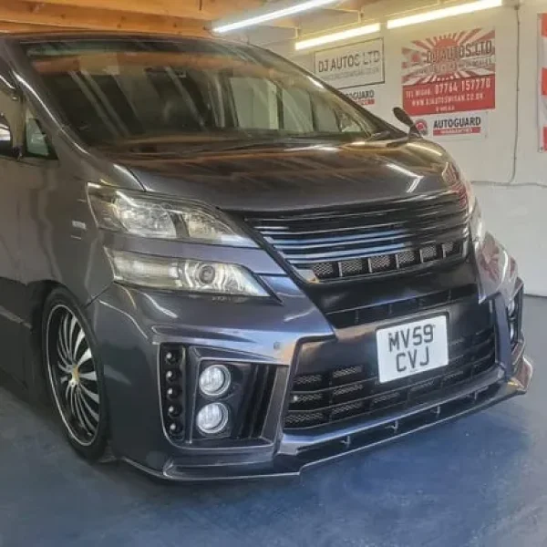 Toyota vellfire body style 2.4 auto 7 seater fresh japanese import 2009