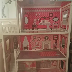 Doll house - Image 2