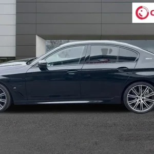 2019 BMW 5 Series 2.0 530e 9.2kWh M Sport Saloon 4dr Petrol Plug-in Hybrid Auto Euro 6 (s/s) Salo... - Image 3