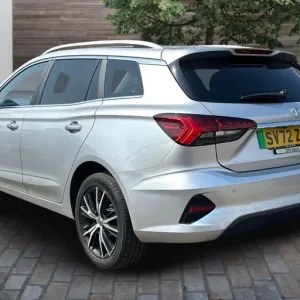 2022 MG MG5 61.1kWh Trophy Long Range Auto 5dr ESTATE Electric Automatic - Image 4