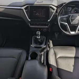 2022 Isuzu D-Max TD DL40 Pickup Diesel Manual - Image 2