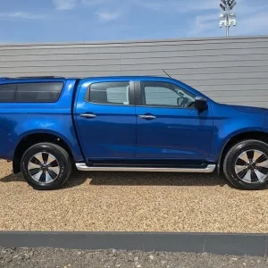 2022 Isuzu D-Max TD DL40 Pickup Diesel Manual - Image 5