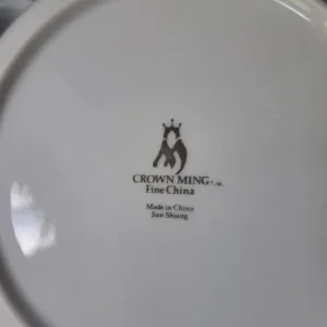 Fine China Dinner Set - Image 3