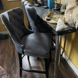 Bar stool and 4 chairs - Image 2