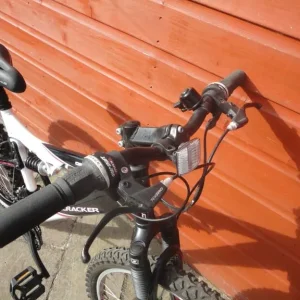 Apollo firecracker bike, 17 inch frame, 26 inch wheels, dual suspension, front disc brake, 21 gears - Image 4