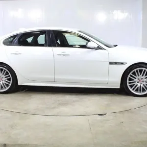 2016 66 JAGUAR XF 2.0D R-SPORT SALOON 4DR DIESEL AUTO EURO 6 (S/S) (180 PS) DIES - Image 5