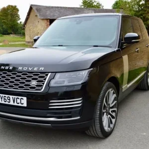 2019 Land Rover Range Rover 4.4 SD V8 Autobiography SUV 5dr Diesel Auto 4WD Euro 6 (s/s) (339 ps)... - Image 3
