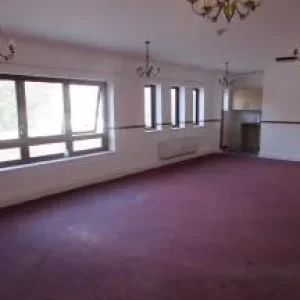 8 Properties are pleased to offer this Big Studio Flat available to rent in Newbury Park IG2 7LZ - Image 5