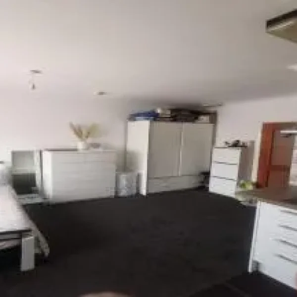 8 Properties are pleased to offer this Big Studio Flat available to rent in Newbury Park IG2 7LZ