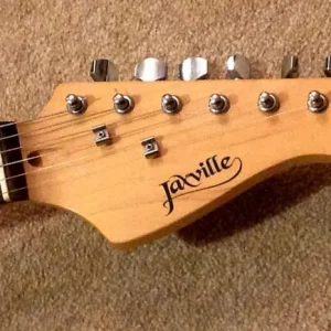 Stratocaster type electric guitar - Image 3