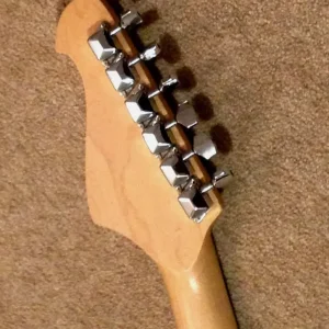 Stratocaster type electric guitar - Image 4