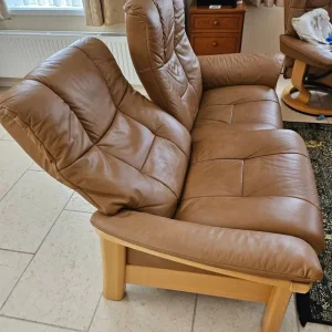 Immaculate Beige Leather Sofa Suite - As Good As New!